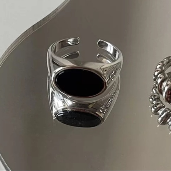 ⚡️Insta black oval sterling open ring - Picture 5 of 5